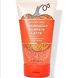 Bath & Body Works Foaming Sugar Scrub 8 Ounce (Marshmallow Pumpkin Latte)